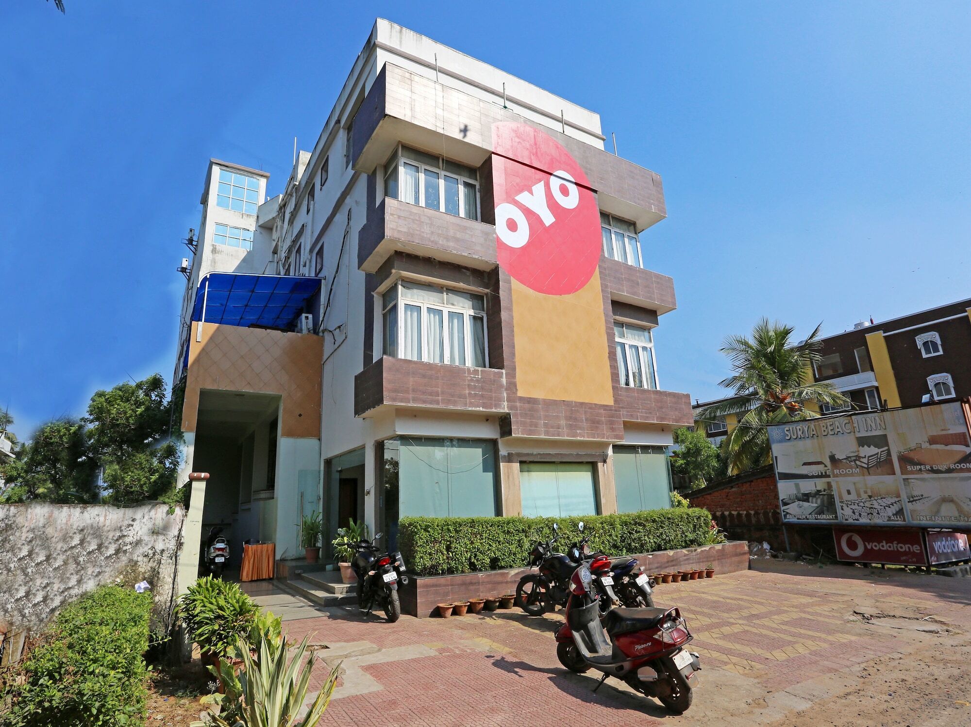 Oyo 1463 Surya