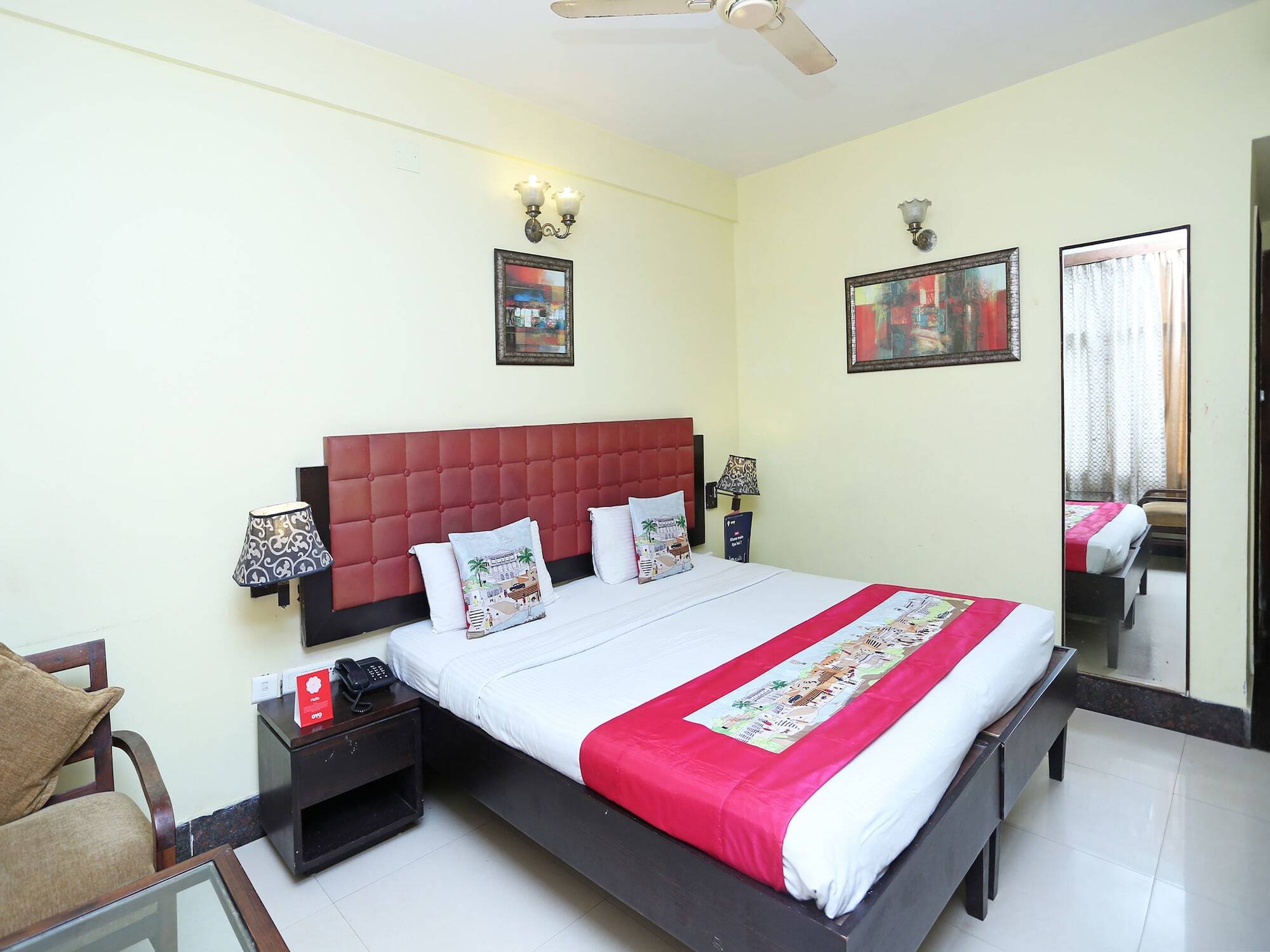 Hotel Oyo 1463 Surya Puri